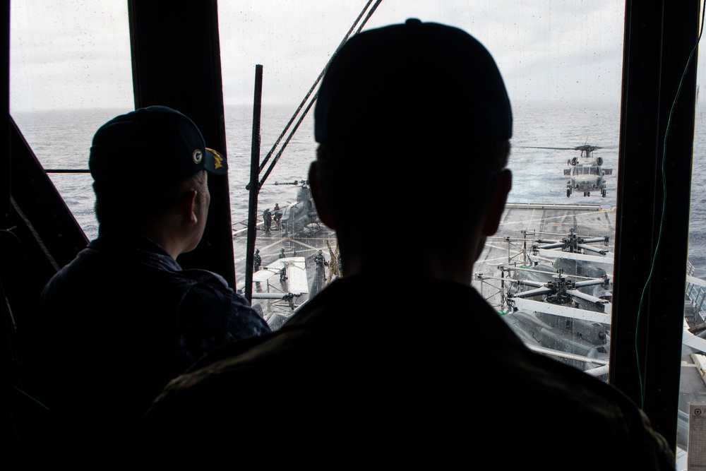 USS Green Bay (LPD 20) JMSDF Tour