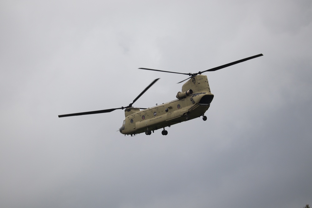 Chinook helicopters, crews support training at Fort McCoy