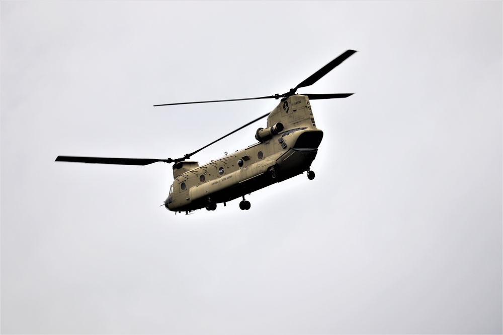 Chinook helicopters, crews support training at Fort McCoy