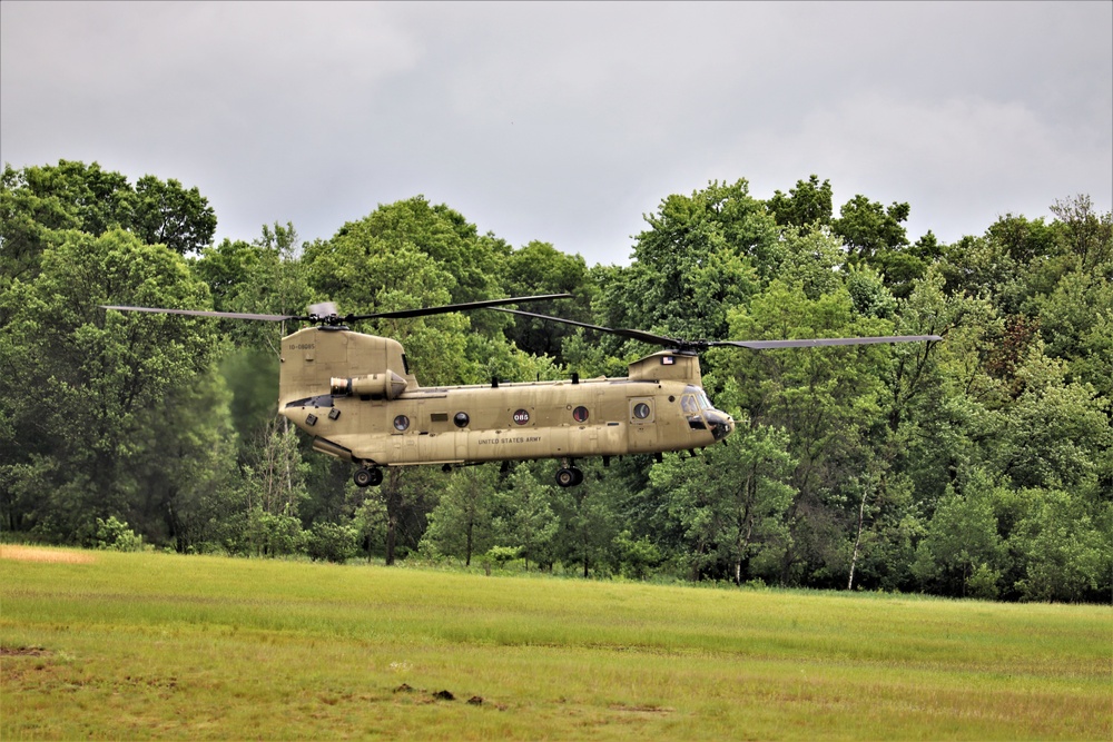 Chinook helicopters, crews support training at Fort McCoy