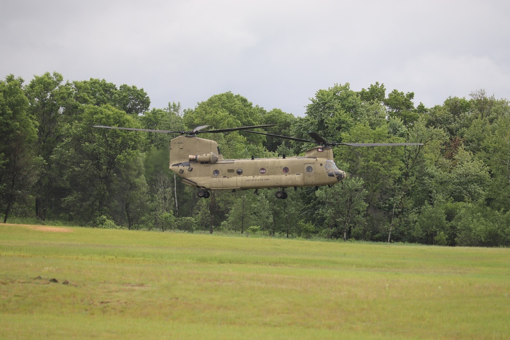 Chinook helicopters, crews support training at Fort McCoy