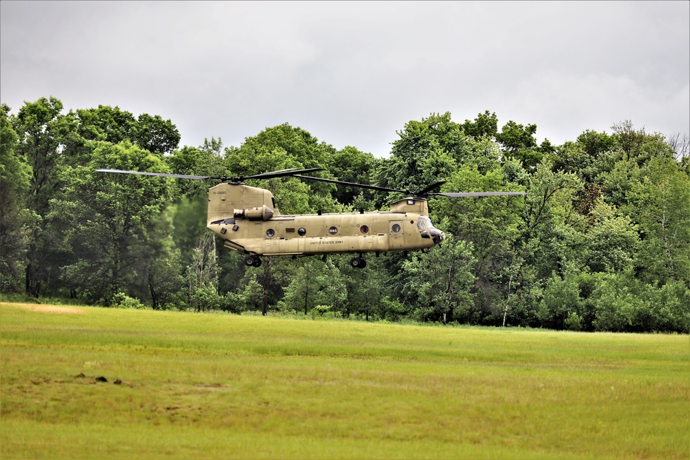 Chinook helicopters, crews support training at Fort McCoy
