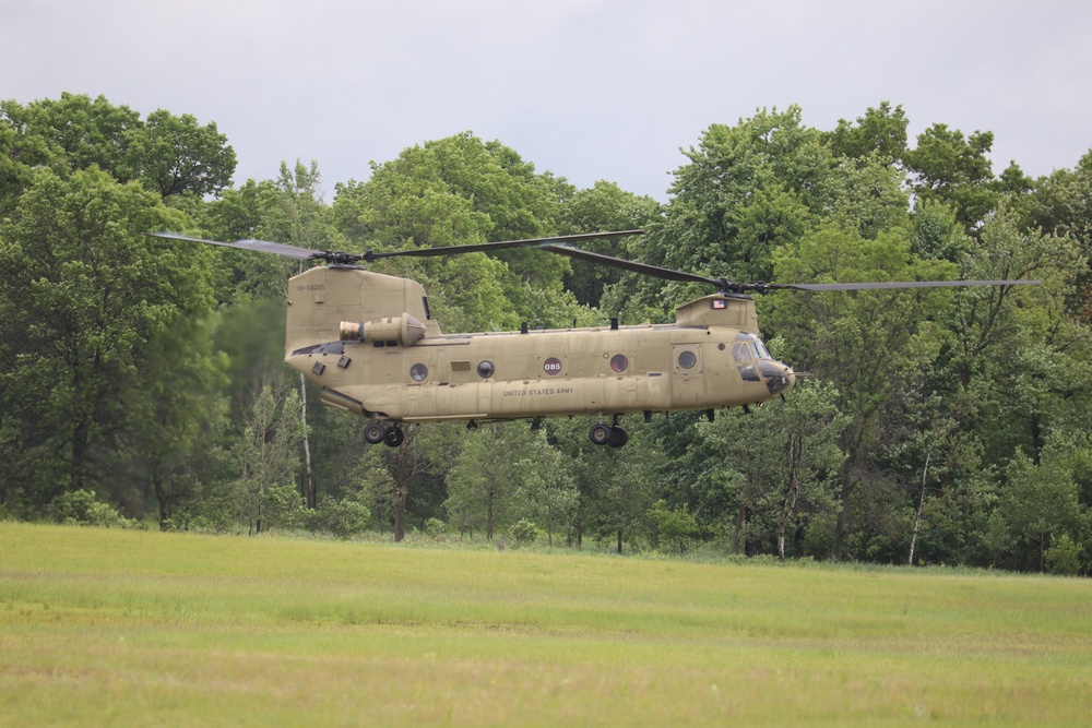 Chinook helicopters, crews support training at Fort McCoy