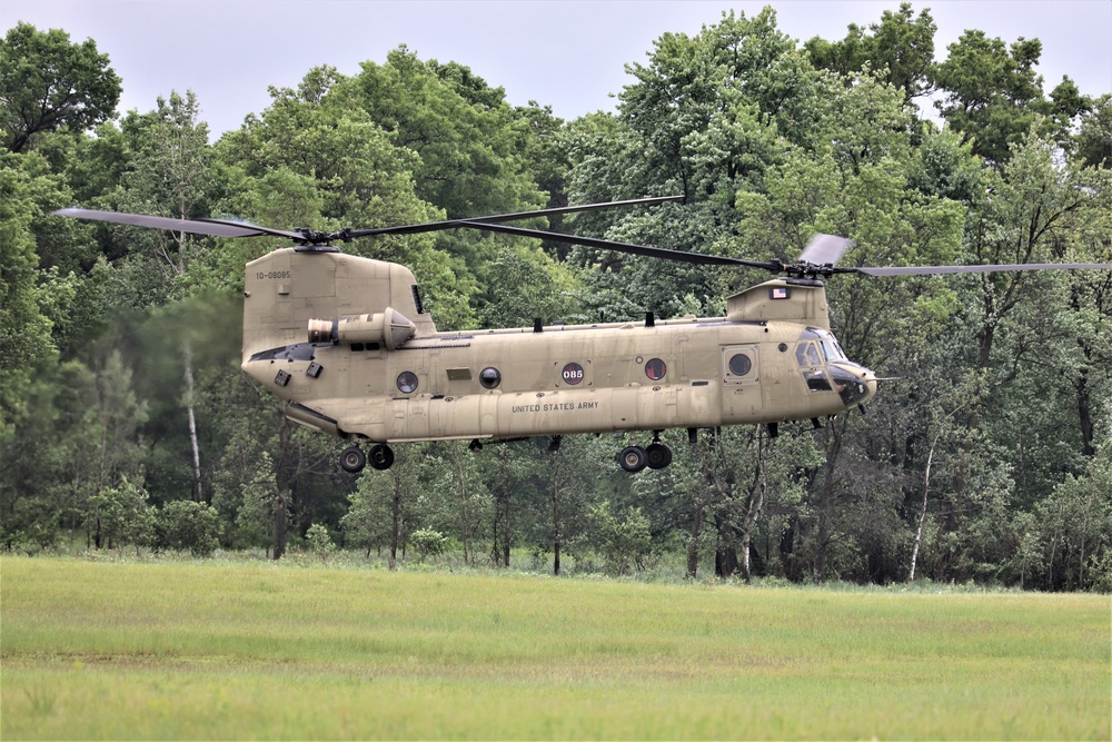 Chinook helicopters, crews support training at Fort McCoy