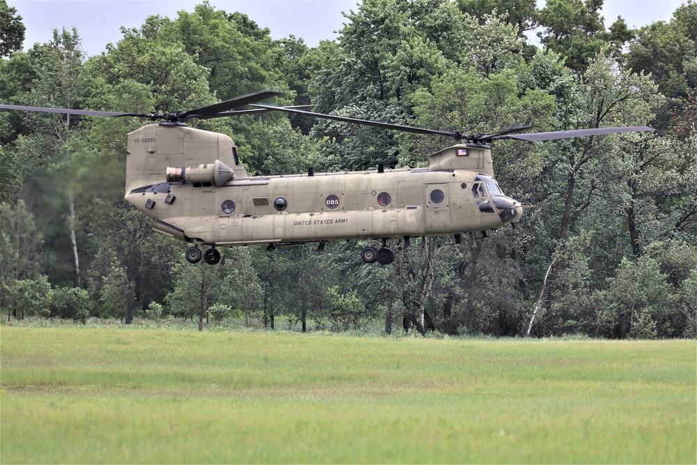 Chinook helicopters, crews support training at Fort McCoy