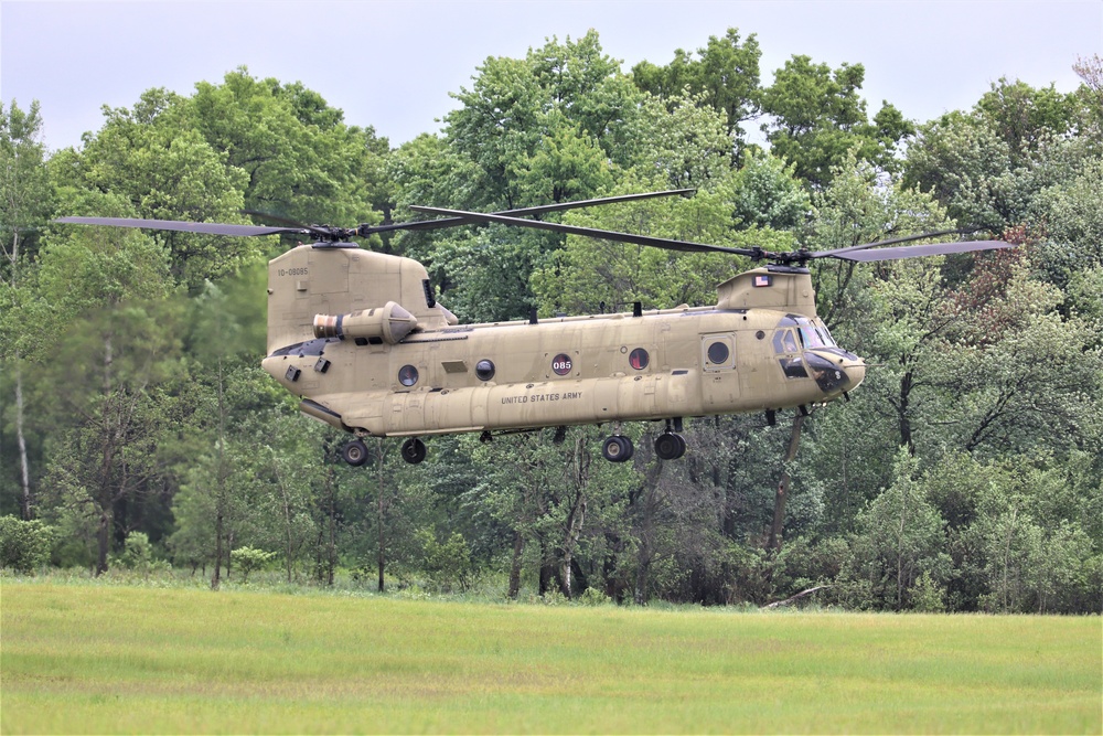 Chinook helicopters, crews support training at Fort McCoy