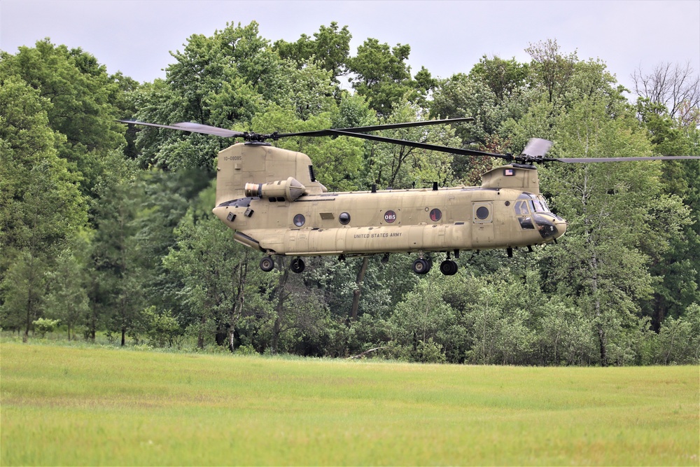 Chinook helicopters, crews support training at Fort McCoy