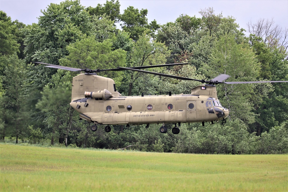 Chinook helicopters, crews support training at Fort McCoy