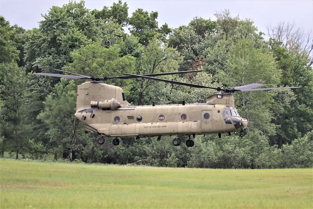 Chinook helicopters, crews support training at Fort McCoy