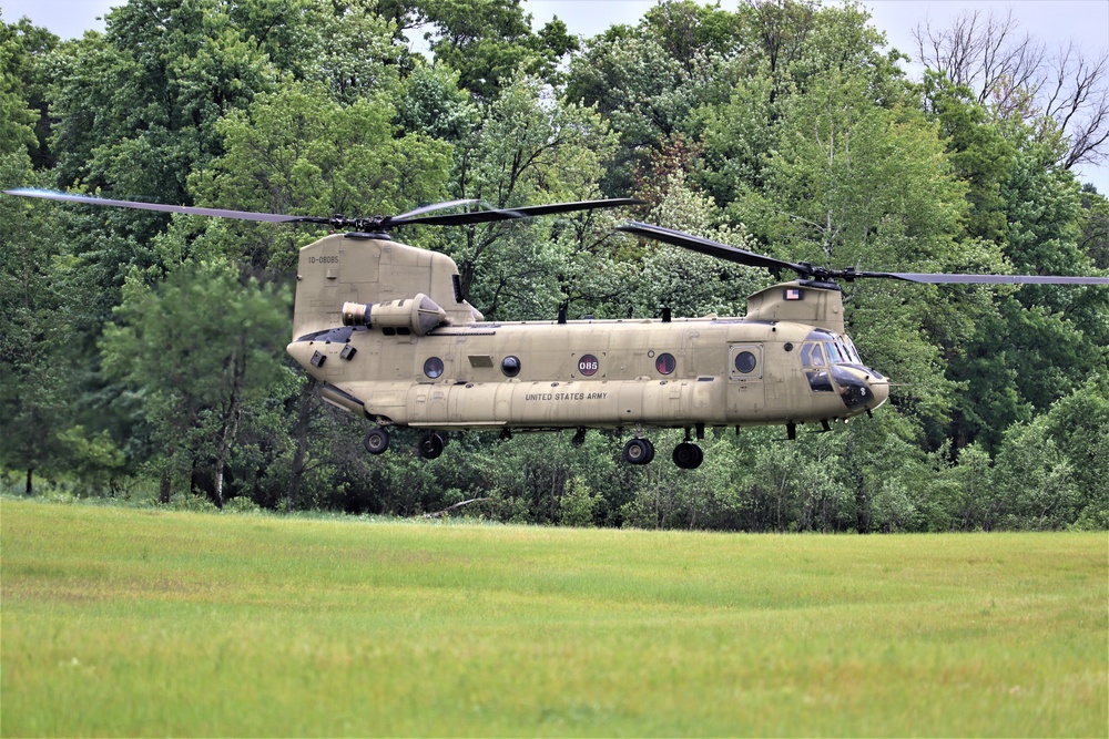 Chinook helicopters, crews support training at Fort McCoy