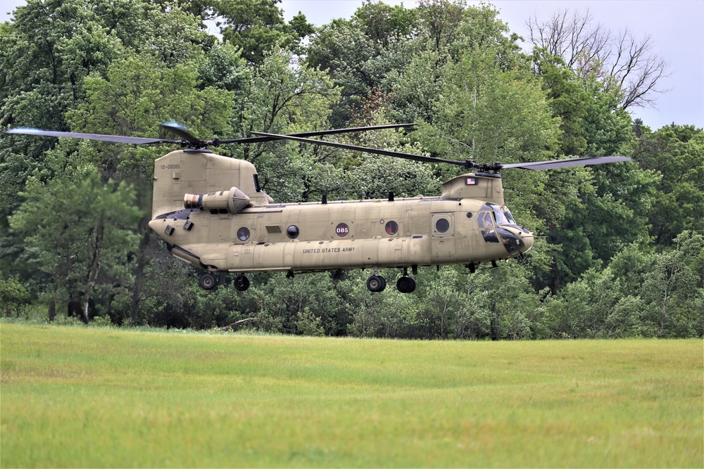 Chinook helicopters, crews support training at Fort McCoy
