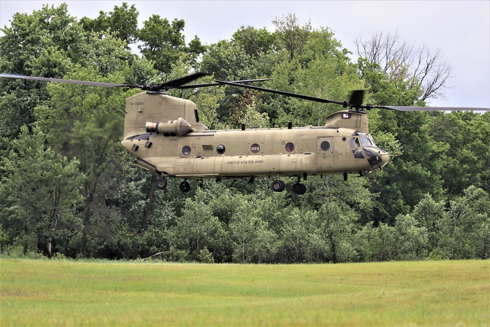 Chinook helicopters, crews support training at Fort McCoy