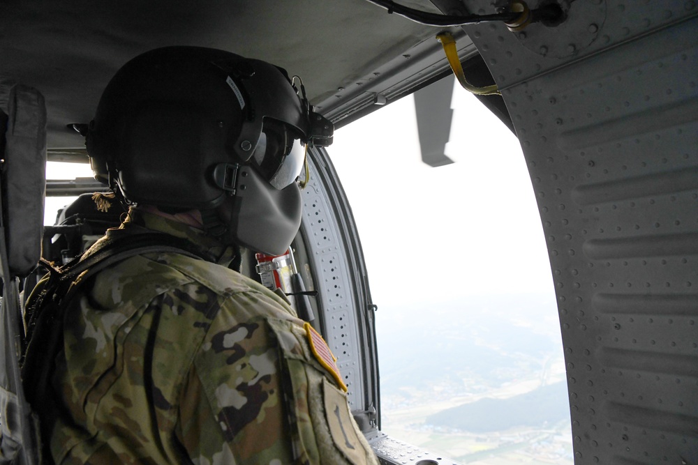 UH-60 Black Hawk Crew Chief