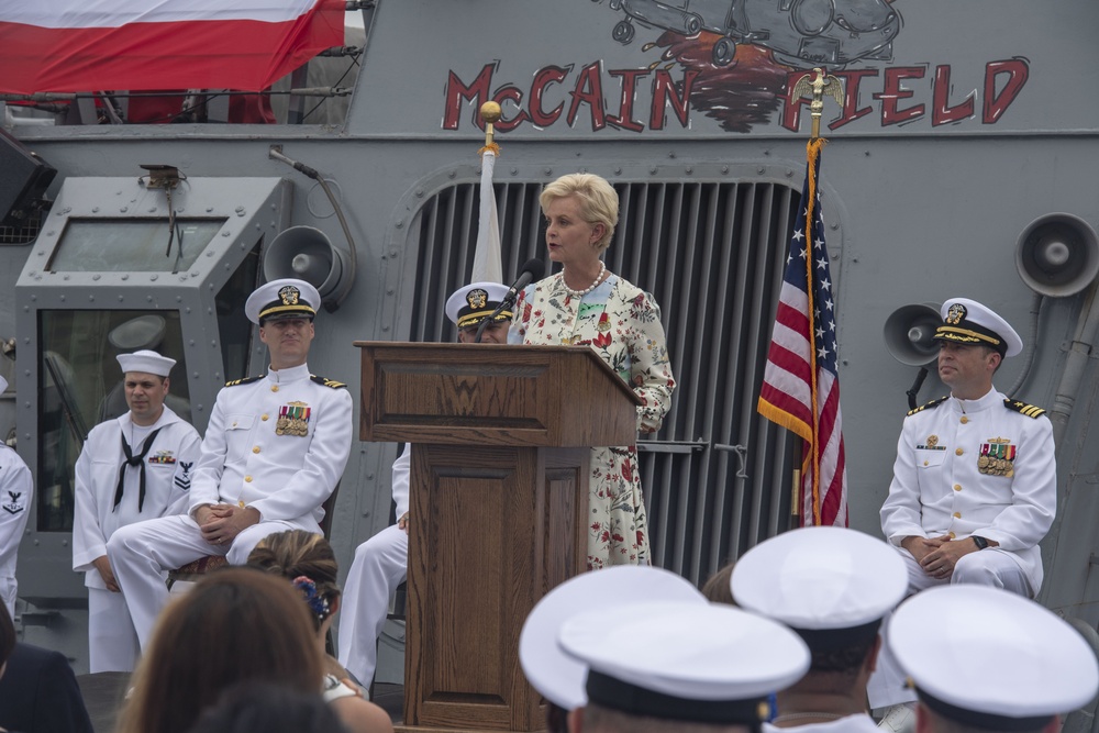 USS John S. McCain (DDG 56) 25th anniversary and change of command ceremony