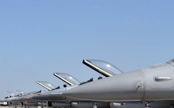 The 457th Expeditionary Fighter Squadron continues TSP in Romania