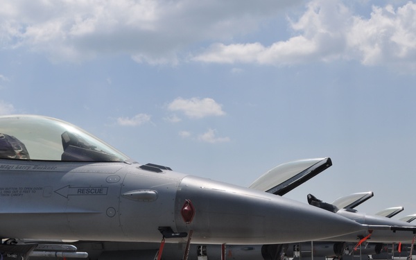 The 457th Expeditionary Fighter Squadron continues TSP in Romania