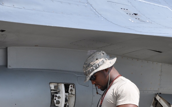 The 457th Expeditionary Fighter Squadron continues TSP in Romania