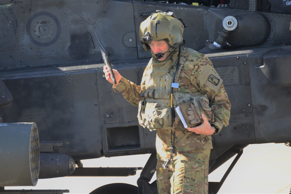 Lt. Col. John Morris takes final flight as the Battalion Commander of the 1st Battalion, 3rd Aviation Regiment