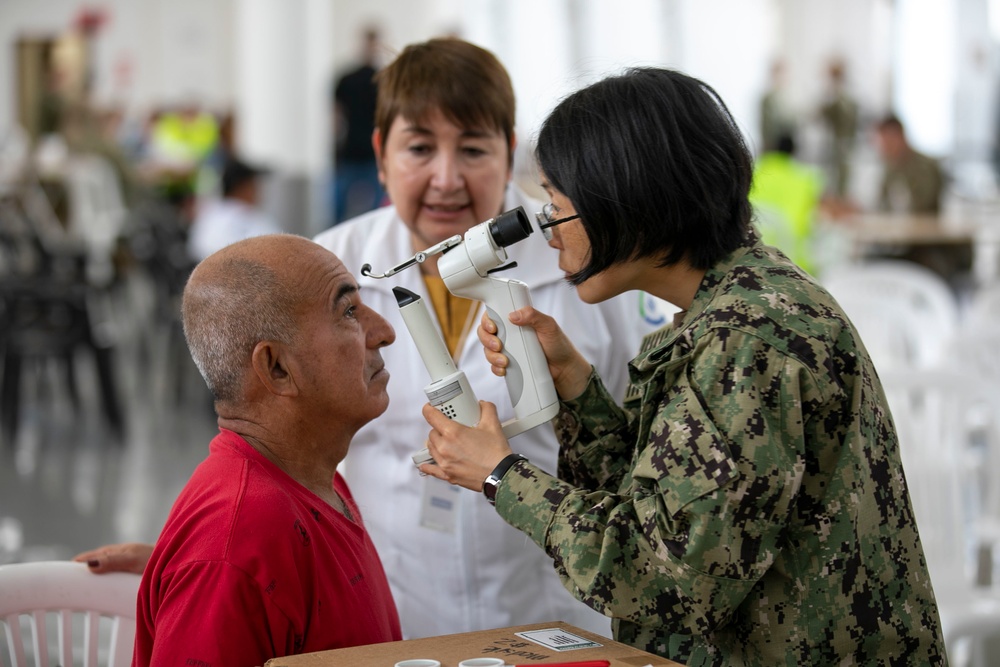 USNS Comfort Visits Ecuador