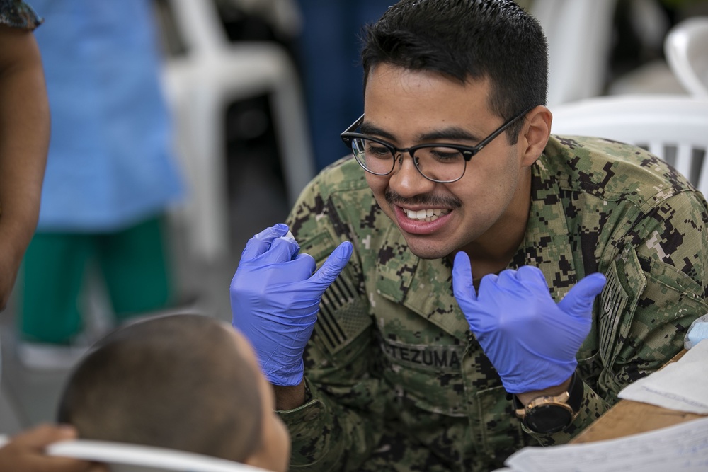 USNS Comfort Visits Ecuador