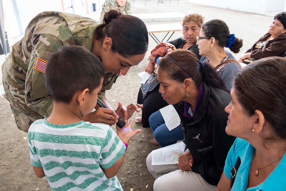 USNS Comfort Visits Ecuador