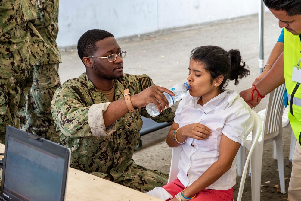 USNS Comfort Visits Ecuador
