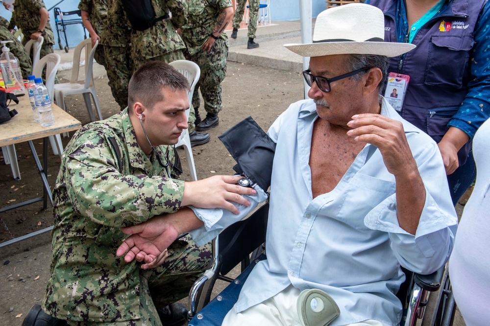 USNS Comfort Visits Ecuador