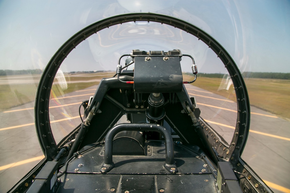 Fighting Falcon Touchdown at Eglin AFB