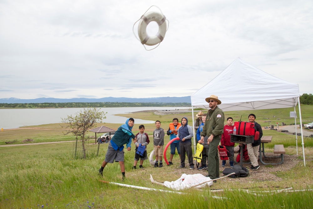 Corps, Volunteers Row and Tell at Black Butte Lake