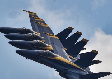Blue Angels Soar Over Iowa