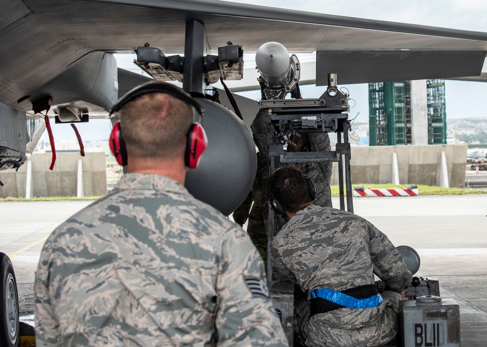 Weapons Load Crew Competition