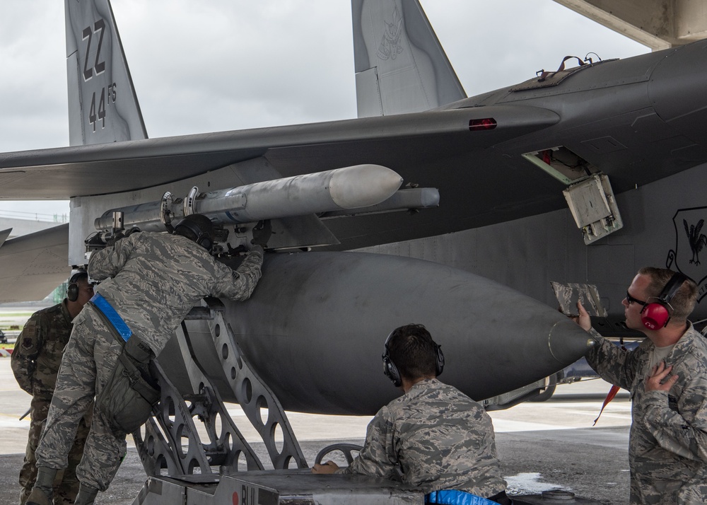 Weapons Load Crew Competition