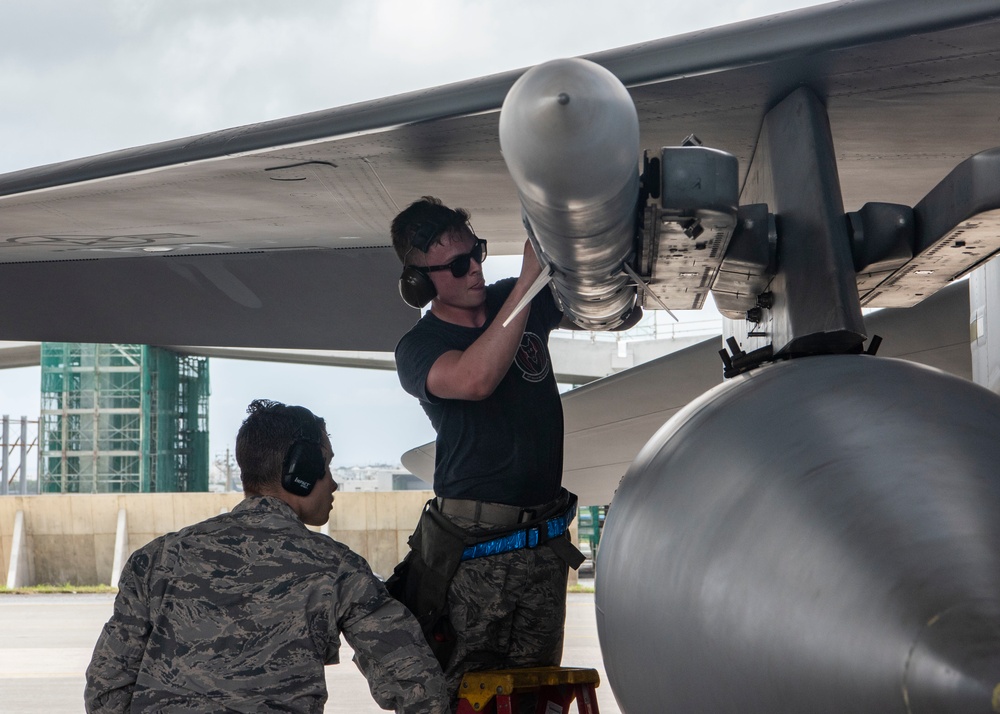 Weapons Load Crew Competition