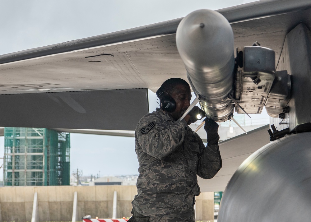 Weapons Load Crew Competition