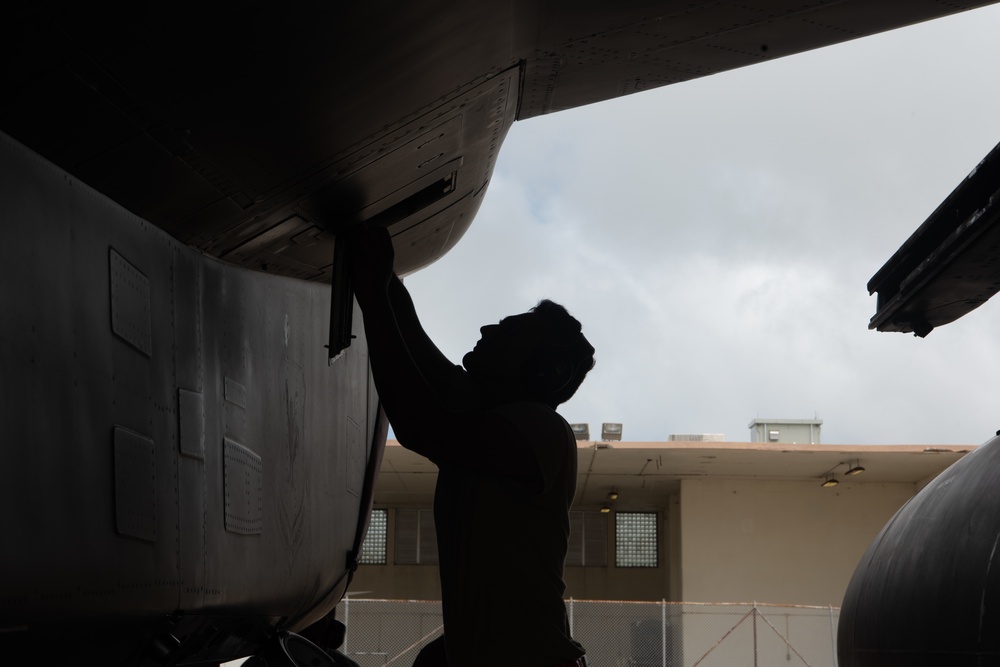 Weapons Load Crew of the Quarter