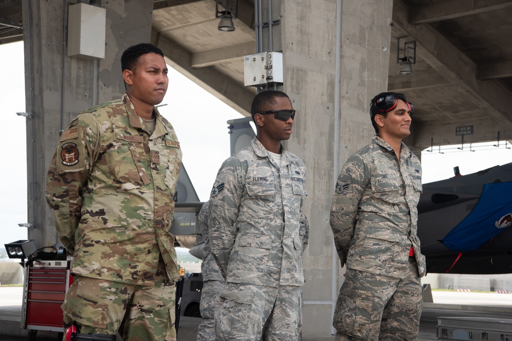 Weapons Load Crew of the Quarter