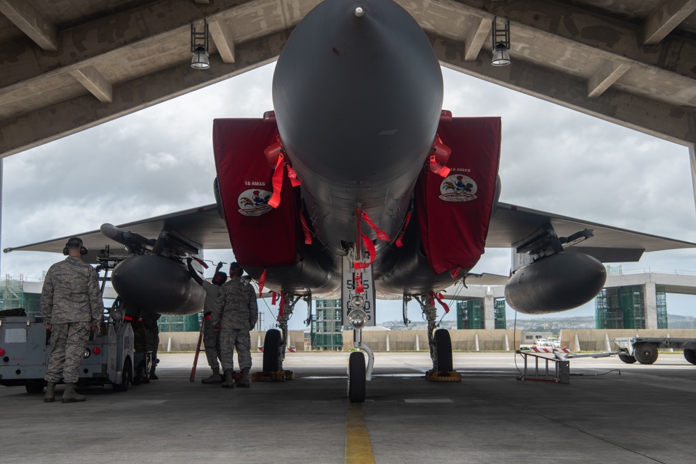 Weapons Load Crew of the Quarter