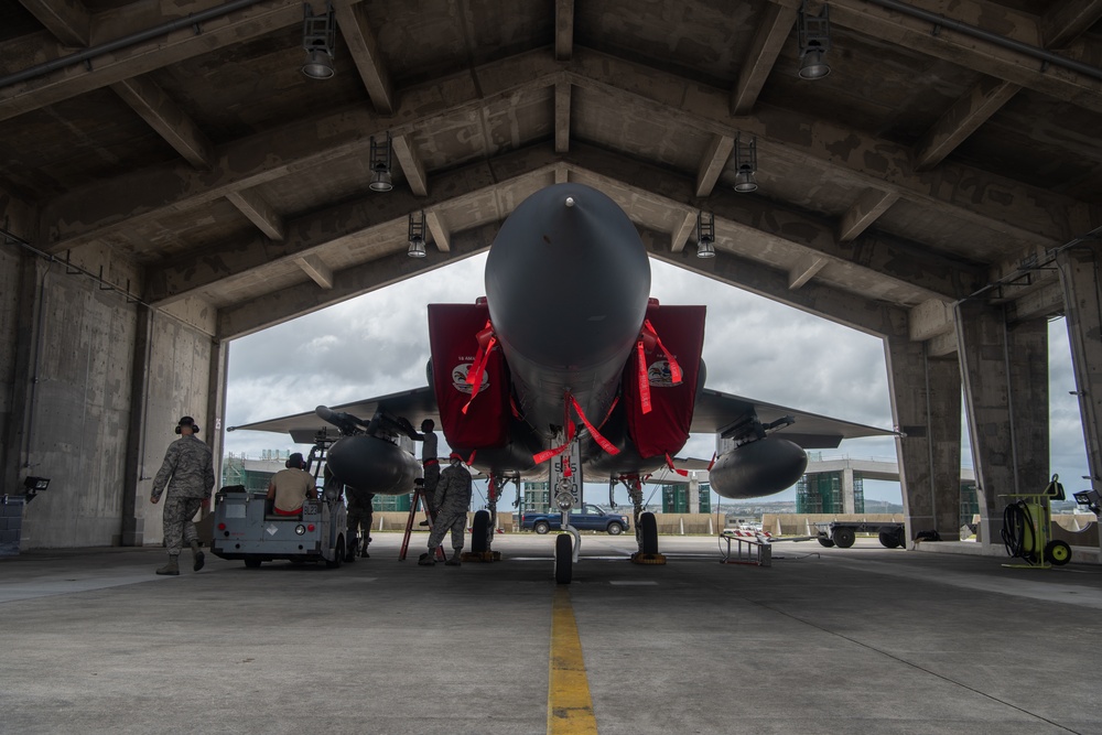 Weapons Load Crew of the Quarter