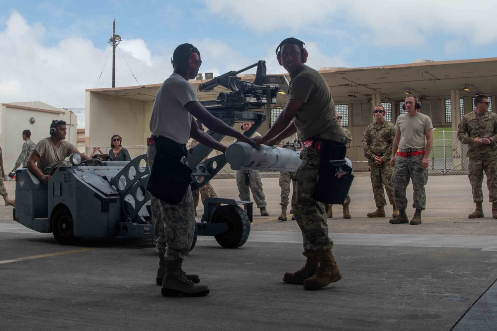 Weapons Load Crew of the Quarter