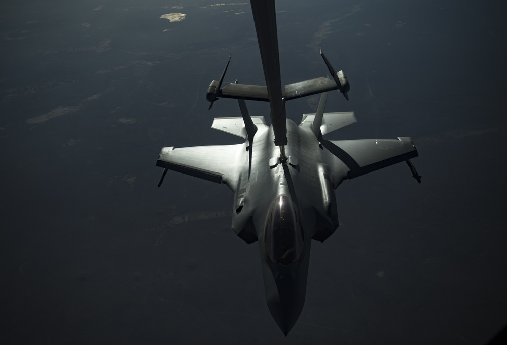 908th EARS refuels aircraft in support of OIR