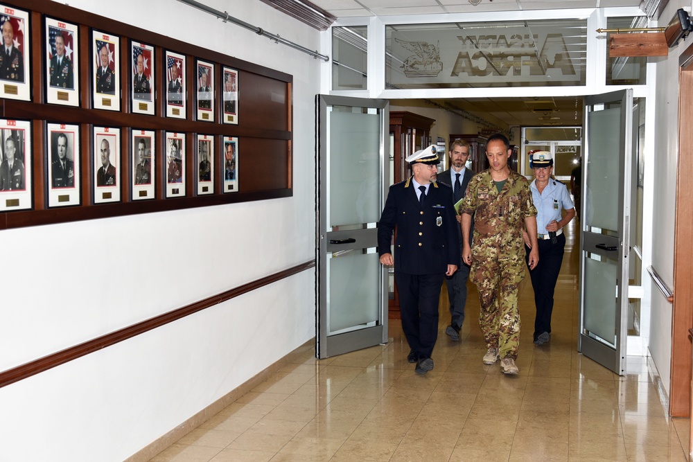 Chief Local Police of Vicenza Dr. Massimo Parolin visits Caserma Ederle in Vicenza, Italy.