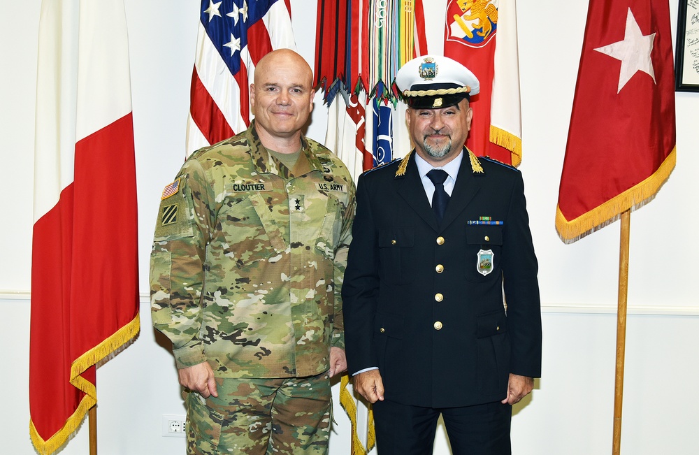 Chief Local Police of Vicenza Dr. Massimo Parolin visits Caserma Ederle in Vicenza, Italy.