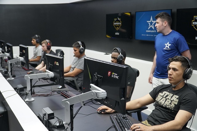 Soldiers Attend Esports Gamer ‘Boot Camp’ Through Exchange and U.S. Army Family &amp; MWR Partnership