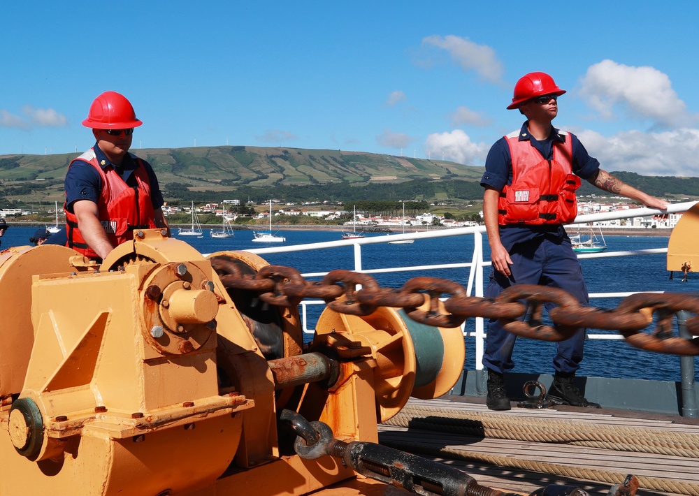 CGC Eagle arrives in the Azores