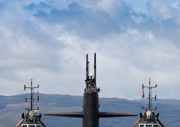 USS Alaska (SSBN 732) arrives at Her Majesty’s Naval Base Clyde, Scotland (Faslane)