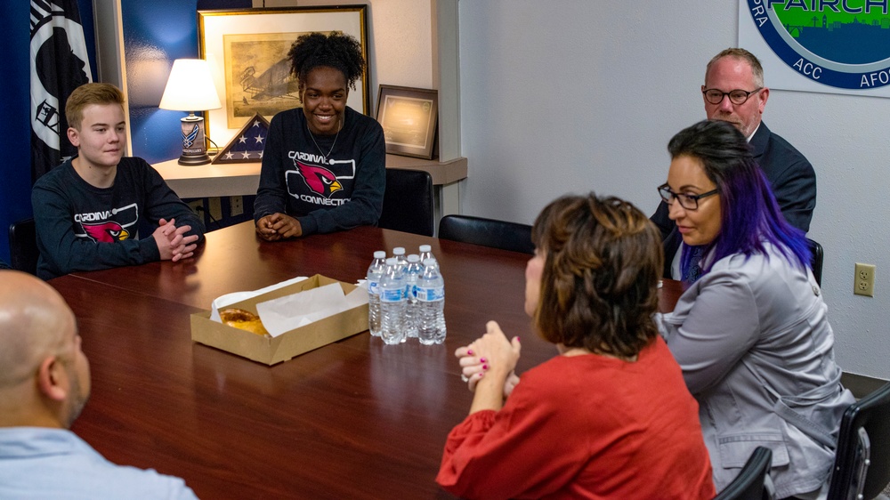 18th AF, Fairchild key spouses address education partnerships, license reciprocity