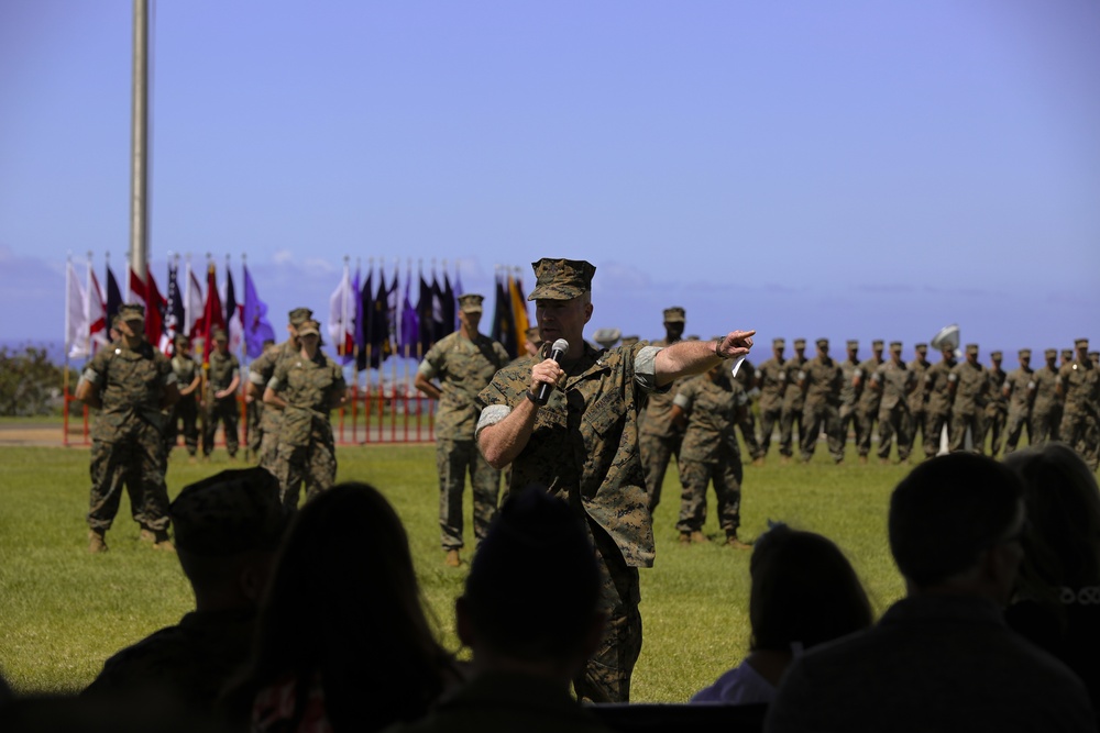 HQSVCBN, MARFORPAC Change of Command