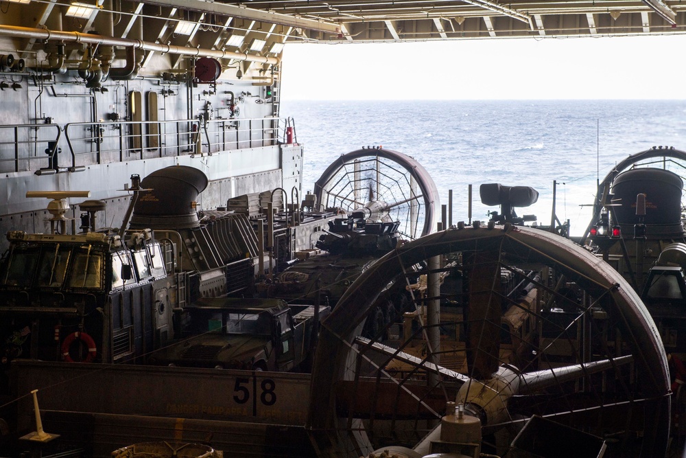 USS John P. Murtha LCAC Operations