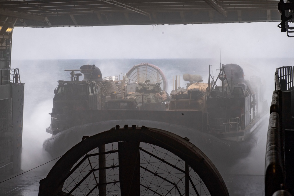 USS John P. Murtha LCAC Operations