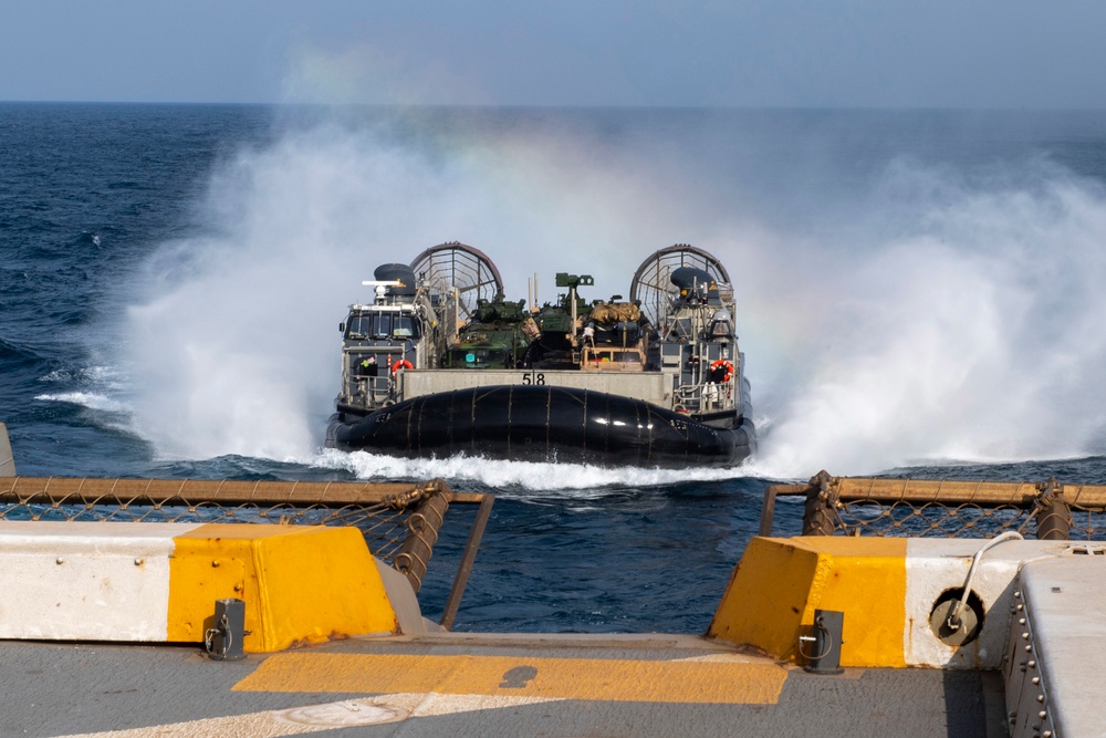 USS John P. Murtha LCAC Operations